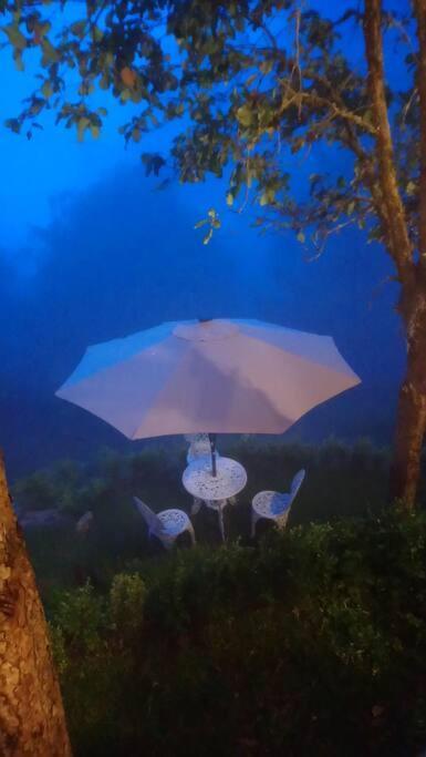 Cabana Con Banera Y Chimeneas En Puesta De Sol El Pacifico 외부 사진